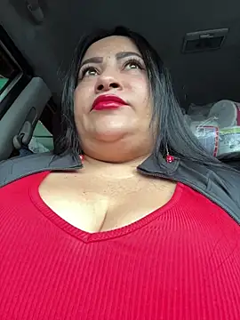 Snapshot of Miia_Jazmin chatting on May 2, 2026, 1:05 pm Miia Jazmin online show from May 2, 2026, 1:05 pm