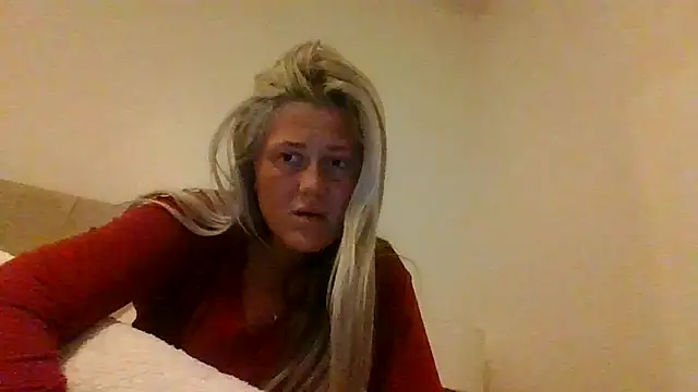 Deliciousdolly DD online show from March 9, 2026, 6:55 pm