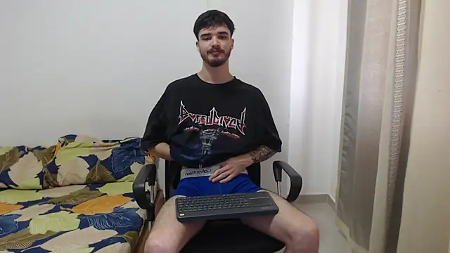 Aleex Miller online show from December 3, 2025, 11:53 am