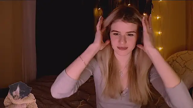 Snapshot of Melissa_smith_ chatting on December 13, 2025, 8:04 pm Melissa smith online show from December 13, 2025, 8:04 pm