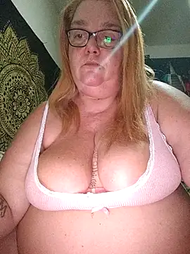 Snapshot of diosacurvy1984 chatting on October 23, 2025, 9:02 pm diosacurvy1984 online show from October 23, 2025, 9:02 pm