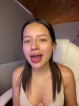 Snapshot of Sofia18_pinkk chatting on November 27, 2025, 8:53 pm Sofia18 pinkk online show from November 27, 2025, 8:53 pm