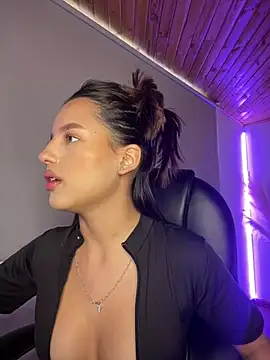 Sofia18 pinkk online show from March 13, 2026, 7:52 pm