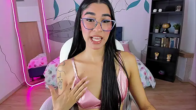 Snapshot of Dana_Paula chatting on December 16, 2025, 11:25 am Dana Paula online show from December 16, 2025, 11:25 am