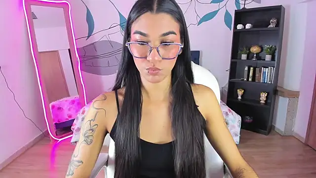 Snapshot of Dana_Paula chatting on January 8, 2026, 11:49 am Dana Paula online show from January 8, 2026, 11:49 am