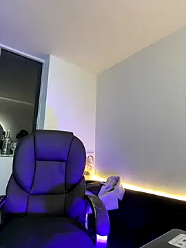 Snapshot of Michell_sr chatting on October 11, 2025, 1:17 am Michell sr online show from October 11, 2025, 1:17 am