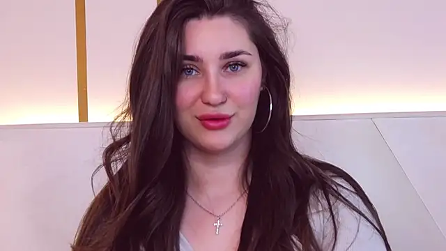 Snapshot of KiraBarlows chatting on March 8, 2025, 4:45 am KiraBarlows online show from March 8, 2025, 4:45 am