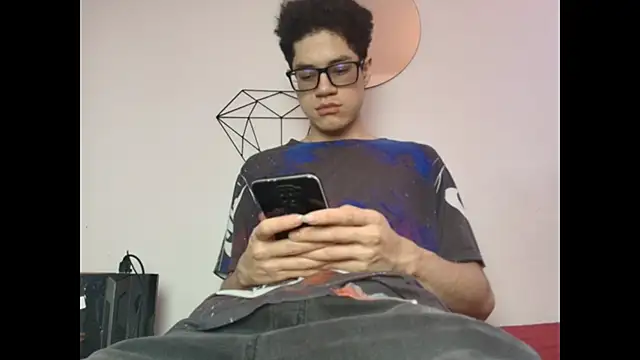 wolfandsky online show from October 24, 2025, 11:42 am