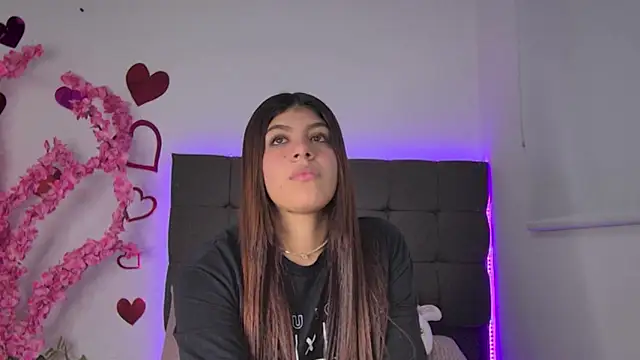 AmandaBrooks 18 online show from March 1, 2026, 2:33 am