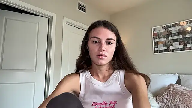 Snapshot of graciesmith27 chatting on June 24, 2026, 7:01 pm graciesmith27 online show from June 24, 2026, 7:01 pm
