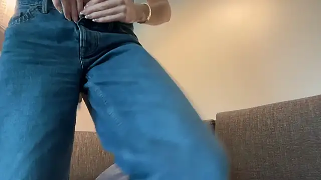 graciesmith27 online show from April 12, 2026, 8:56 pm