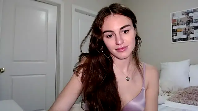 Snapshot of graciesmith27 chatting on February 13, 2025, 12:02 am graciesmith27 online show from February 13, 2025, 12:02 am