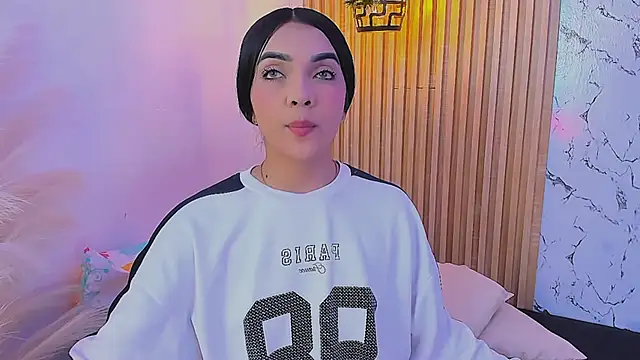 Snapshot of GABRIELAM_MS chatting on February 25, 2026, 4:45 am GABRIELAM MS online show from February 25, 2026, 4:45 am