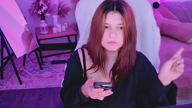 DiaAngell online show from April 19, 2026, 10:56 pm