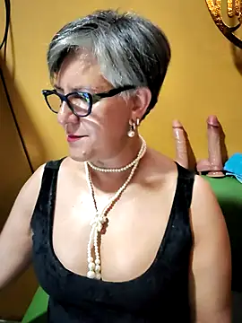 Snapshot of ilonna2025 chatting on January 10, 2026, 10:38 pm ilonna2025 online show from January 10, 2026, 10:38 pm