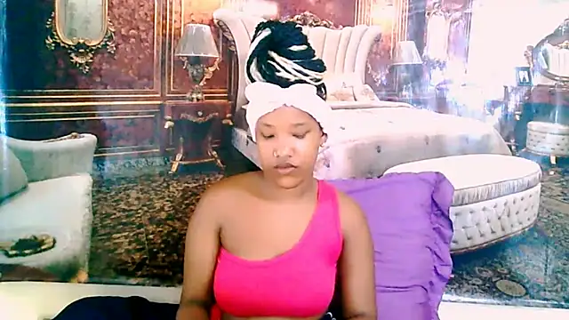 EroticSexyPrada online show from February 4, 2026, 6:52 am