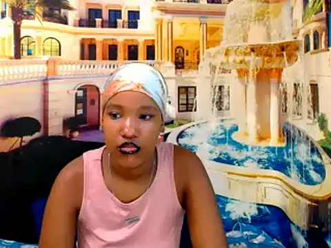 EroticSexyPrada online show from February 3, 2025, 8:46 am