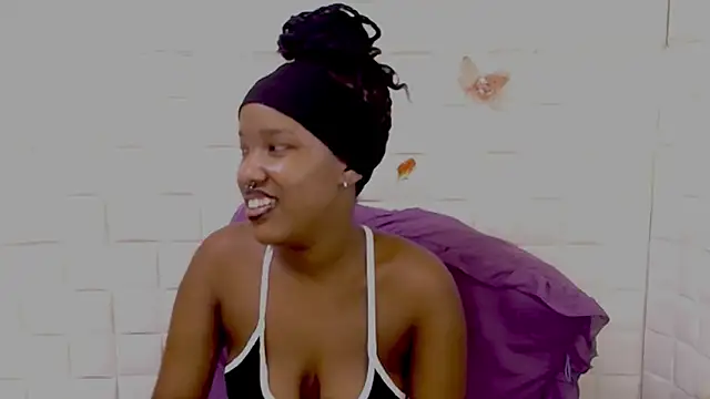 EroticSexyPrada online show from April 8, 2026, 6:31 pm