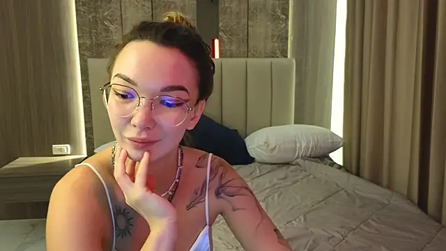 Snapshot of SusannJohnson chatting on February 5, 2026, 12:39 am SusannJohnson online show from February 5, 2026, 12:39 am