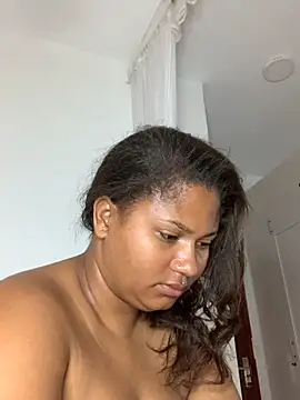 Snapshot of madell chatting on October 29, 2025, 5:06 am madell online show from October 29, 2025, 5:06 am