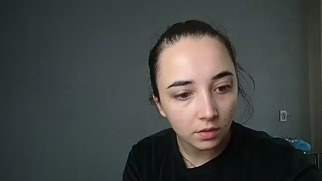 Snapshot of Eva_Gloryy chatting on November 1, 2025, 12:32 pm Eva Gloryy online show from November 1, 2025, 12:32 pm