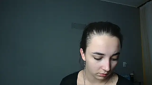 Snapshot of Eva_Gloryy chatting on November 14, 2025, 2:21 pm Eva Gloryy online show from November 14, 2025, 2:21 pm