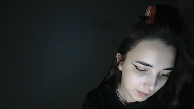 Snapshot of Eva_Gloryy chatting on November 5, 2025, 2:53 pm Eva Gloryy online show from November 5, 2025, 2:53 pm