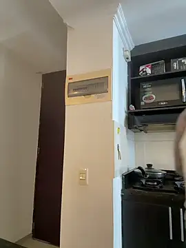 dereckgreen online show from April 6, 2026, 4:52 pm