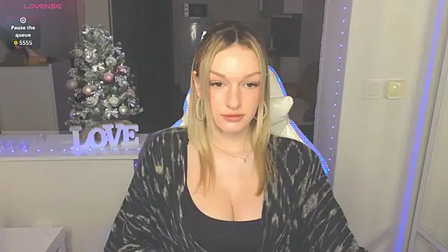 MargaretSweet1 online show from December 17, 2025, 12:26 am