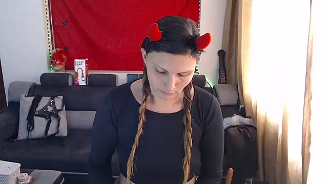 Snapshot of sachaclinford chatting on September 23, 2025, 6:26 pm sachaclinford online show from September 23, 2025, 6:26 pm