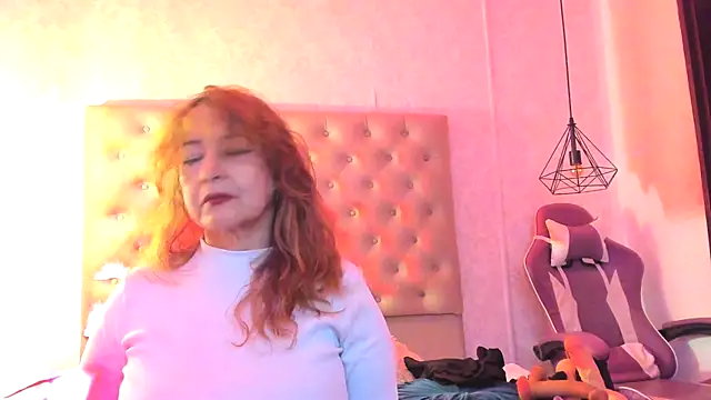 Dayana  Ospina online show from November 29, 2025, 7:36 pm