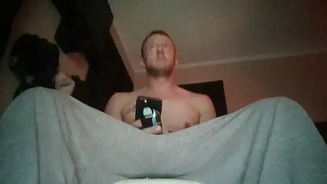 Snapshot of biggzee6 chatting on November 20, 2025, 9:43 am biggzee6 online show from November 20, 2025, 9:43 am