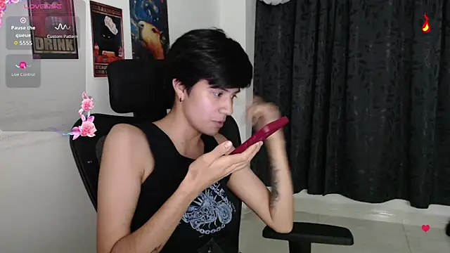 Snapshot of Dha_lia0 chatting on October 4, 2025, 2:24 am Dha lia0 online show from October 4, 2025, 2:24 am