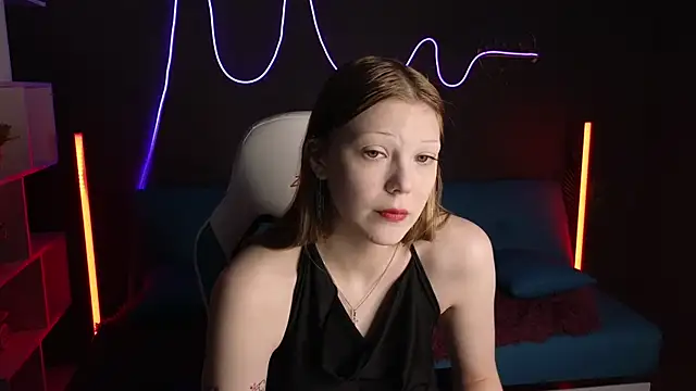 MiaWhisper online show from January 24, 2025, 1:13 am