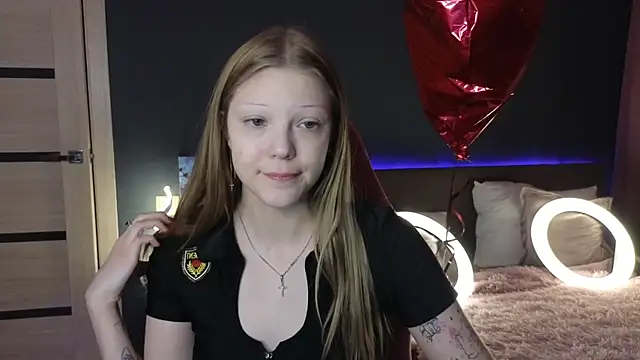 MiaWhisper online show from March 13, 2025, 1:10 am