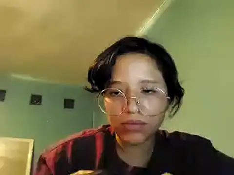 Snapshot of CelestGirl chatting on March 17, 2025, 5:12 am CelestGirl online show from March 17, 2025, 5:12 am