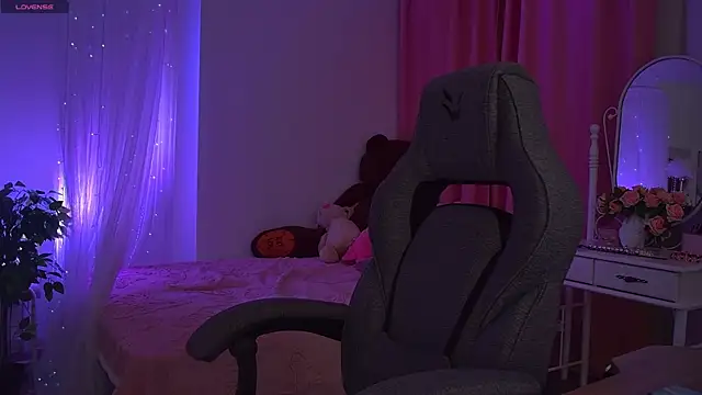 Snapshot of DakotaaJohnnson chatting on October 27, 2025, 11:44 am DakotaaJohnnson online show from October 27, 2025, 11:44 am