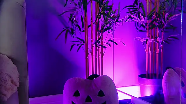 Snapshot of PatriciaSpice chatting on November 21, 2025, 4:55 am PatriciaSpice online show from November 21, 2025, 4:55 am