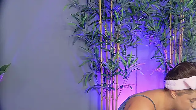 Snapshot of PatriciaSpice chatting on October 24, 2025, 4:44 am PatriciaSpice online show from October 24, 2025, 4:44 am