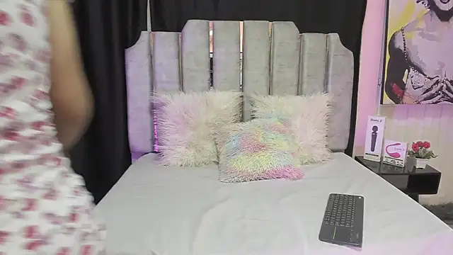 Gletty noa online show from November 10, 2025, 2:44 pm