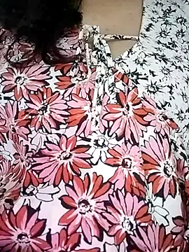 Snapshot of tasty_Chocobaar chatting on November 25, 2025, 7:41 am tasty Chocobaar online show from November 25, 2025, 7:41 am