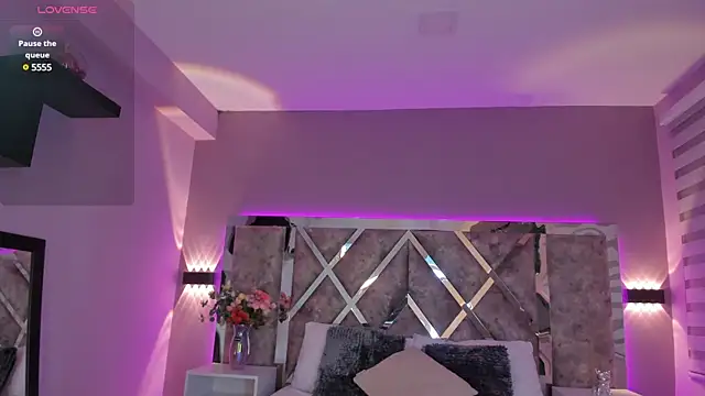 ValeriaOrtega online show from March 18, 2025, 12:28 pm