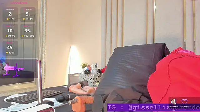 Liincostelloo online show from November 7, 2025, 7:51 pm