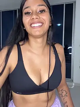 Snapshot of LIA_SWAN_ chatting on February 4, 2026, 3:01 am LIA SWAN online show from February 4, 2026, 3:01 am