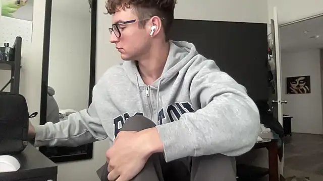 ryan 28747 online show from November 20, 2025, 9:25 pm