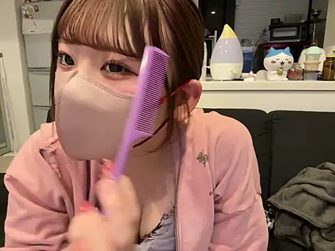 Snapshot of shina_mo_n_ch chatting on March 9, 2025, 2:32 pm shina mo n ch online show from March 9, 2025, 2:32 pm