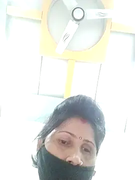 Snapshot of Bhavya_Bhan chatting on October 24, 2025, 11:04 pm Bhavya Bhan online show from October 24, 2025, 11:04 pm