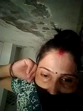 Snapshot of Bhavya_Bhan chatting on July 31, 2026, 7:08 am Bhavya Bhan online show from July 31, 2026, 7:08 am