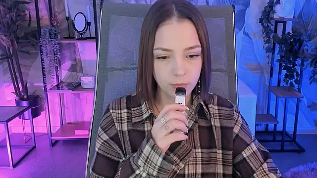 PamBeesly online show from October 29, 2025, 9:08 am