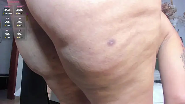 Snapshot of AnthonelaRusso_ chatting on November 3, 2025, 3:45 am AnthonelaRusso online show from November 3, 2025, 3:45 am